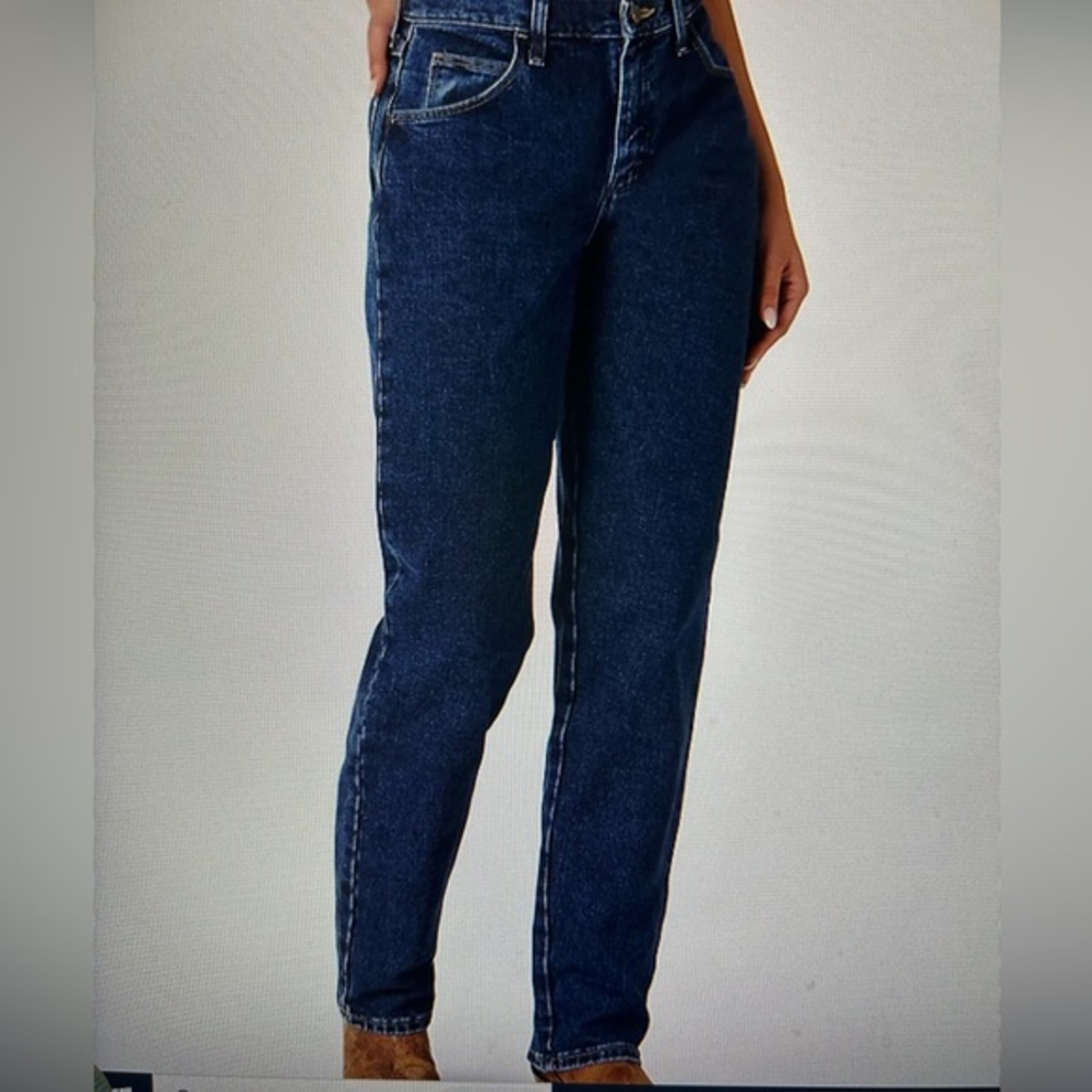 NWT Women’s Wrangler Blues jeans 12x30‎